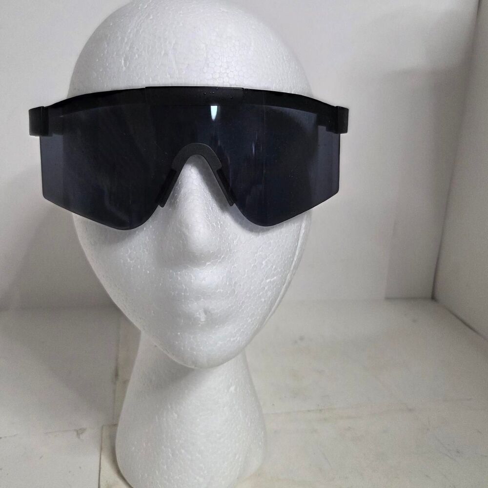 Women's Black Sunglasses